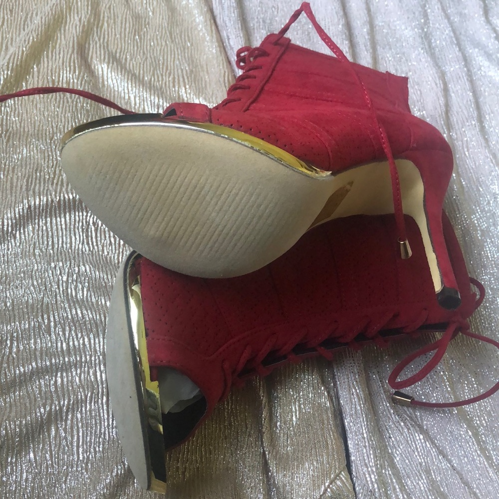 Red booties - Picture 4 of 5